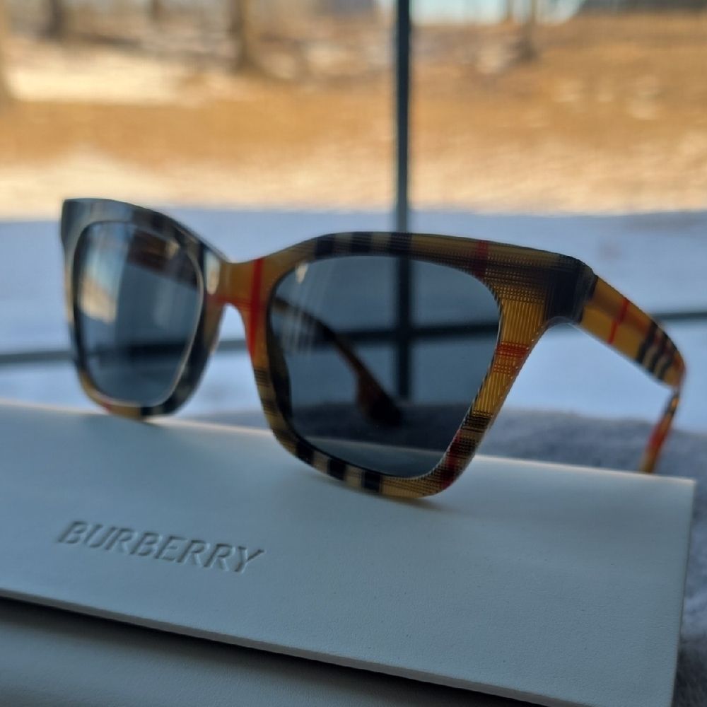 Burberry Checkered Sunglasses - Black and Tan